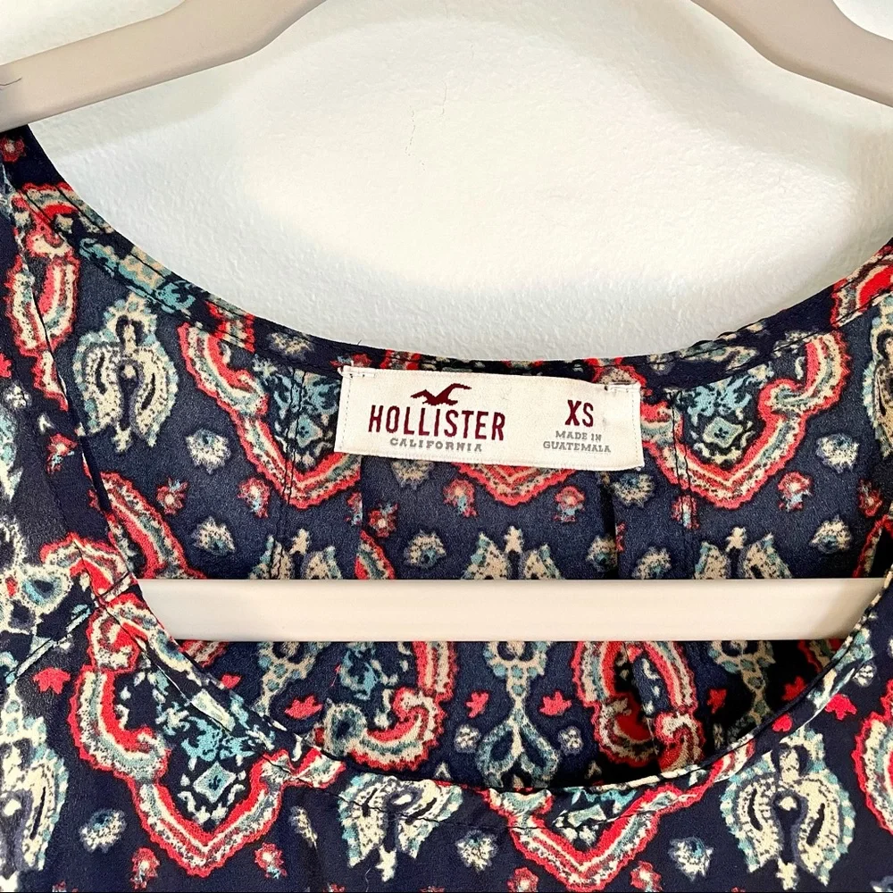 3/$25 Hollister Batik Racerback Sleeveless Blouse Women’s XS Boho - Picture 7 of 9